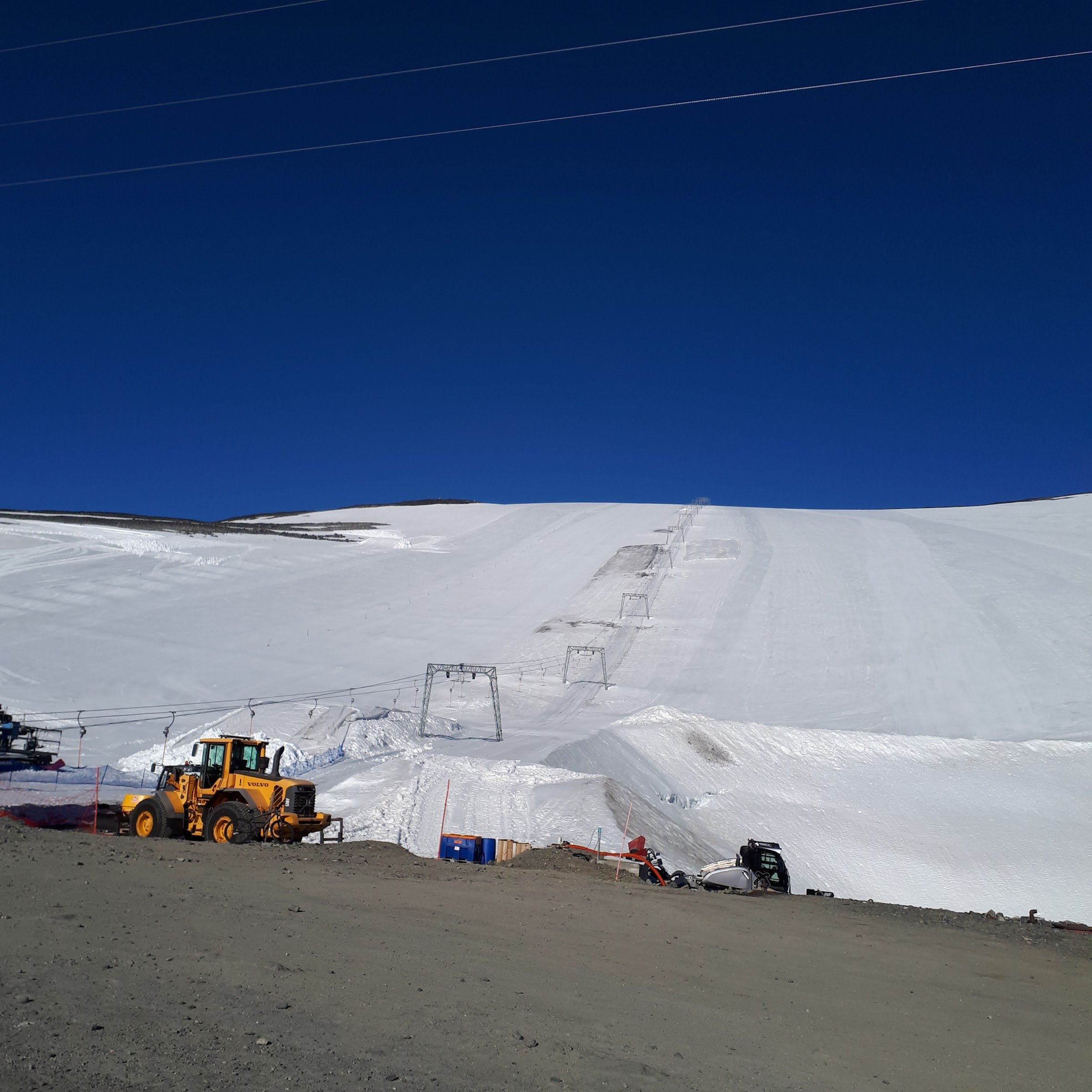 Galdhøpiggen Summer Ski Centre